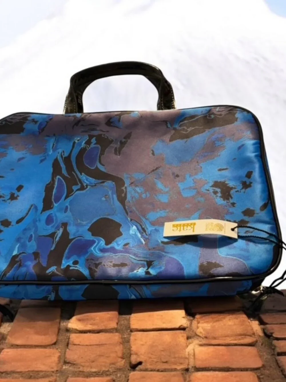 Kate Landry New Lg COSMETIC Multi compartments